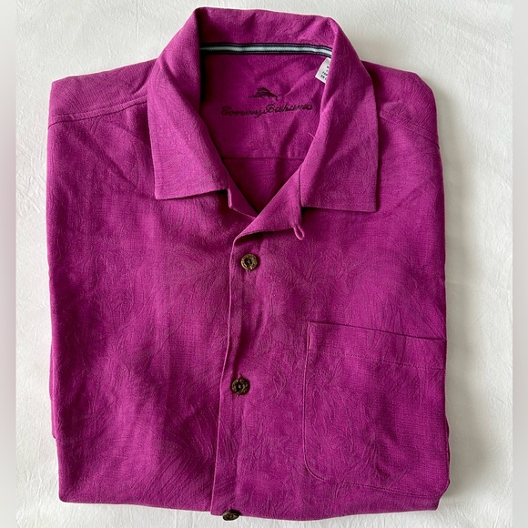 Tommy Bahama Other - TOMMY BAHAMA Wood Buttons Pink Short Sleeve Men M 100% Silk Camp Shirt